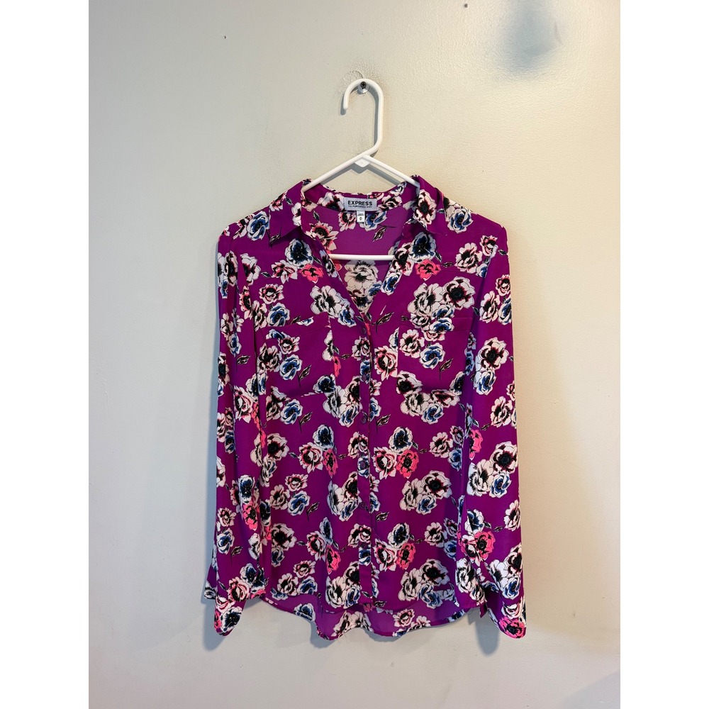 Express The Portofino Shirt Womens Medium Purple Floral Button Up Blouse